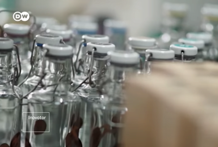 Botol Air Minum Unik Jadi Tren di Jerman